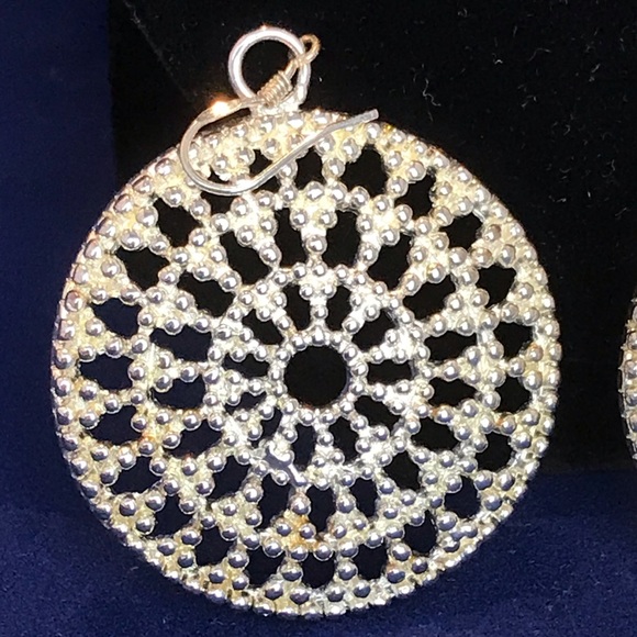 Sharp earrings must have - Picture 2 of 4